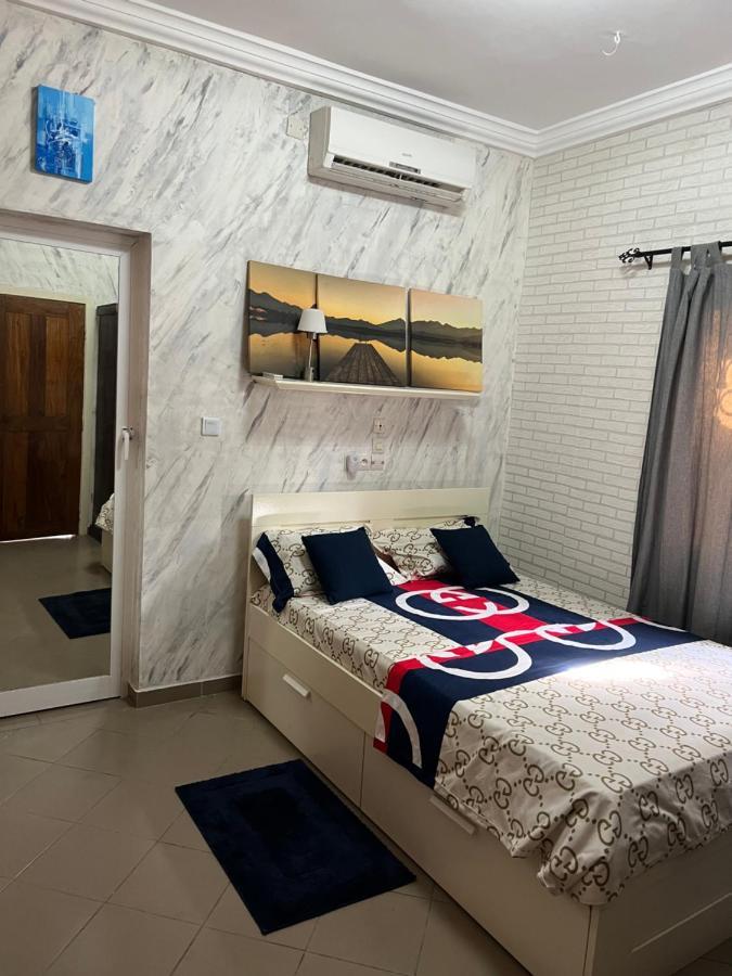 Holiday Appartment Elbe Lomé Buitenkant foto